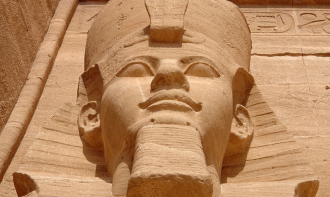 Ramesse 2 di Abu Simbel