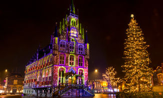 Gouda: tra le luci e le candele di Natale in Olanda 