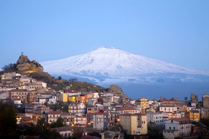 15. L'Etna