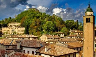 Asolo, la Città dei 100 Orizzonti per due 