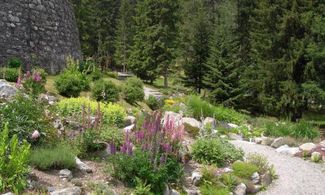 Valle d'Aosta: il giardino ai piedi del castello