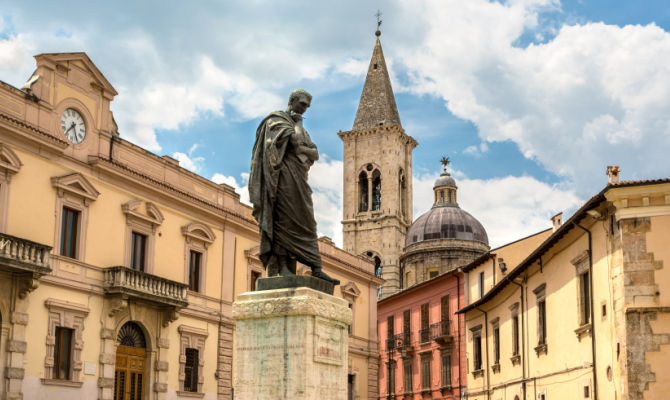 Piazza XX Settembre, Sulmona<br>