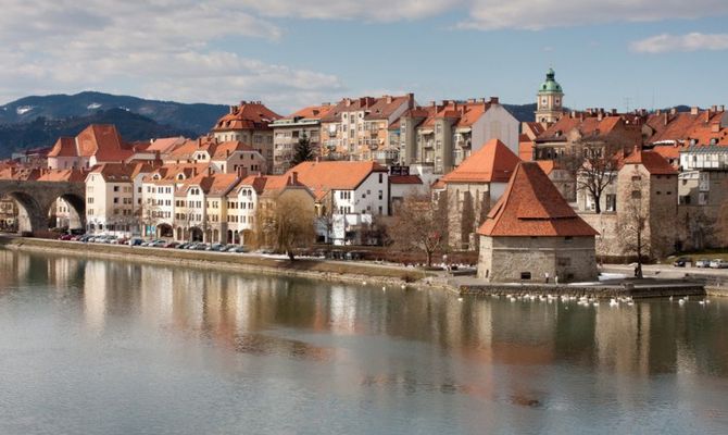 Maribor sul fiume Drava