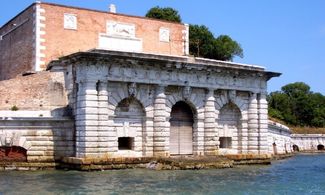 Sant’Andrea: il fortino di Venezia semi-abbandonato 