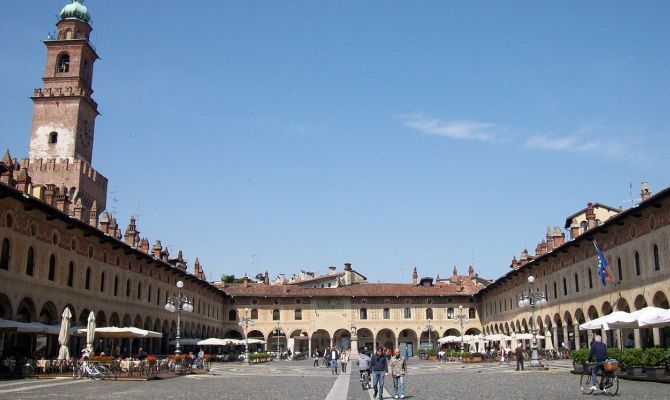 Vigevano Piazza Ducale