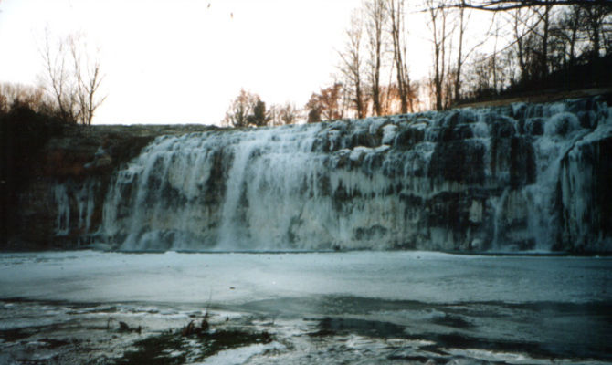 cascata del sasso balza del metauro marche natura