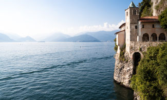 Scorcio dell'Eremo di Santa Caterina del Sasso