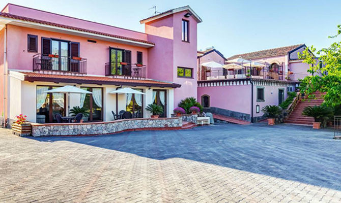agriturismo Graniti, Sicilia