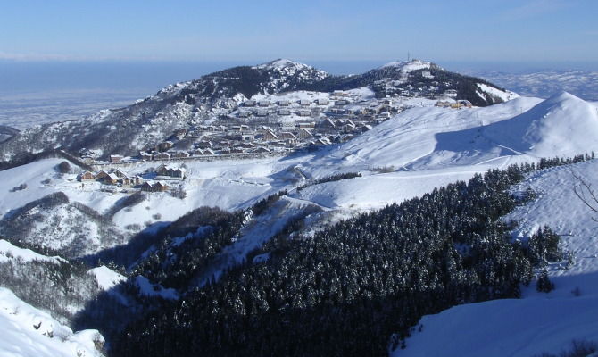 prato nevoso piemonte neve montagna mondolè ski