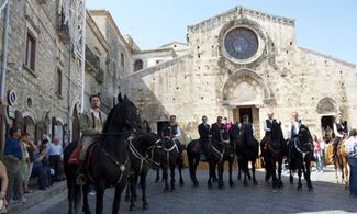 Puglia: la Cavalcata storica di Bovino celebra la sua protettrice