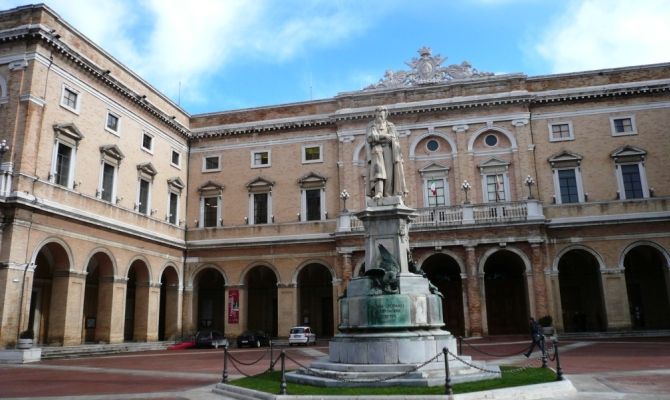 Recanati, Leopardi, Marche