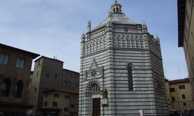 Battistero di San Giovanni in corte a Pistoia