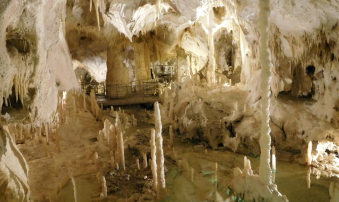 grotte di frasassi