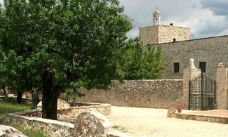Masseria Storica Pilapalucci, tra olivi e mandorli in Puglia