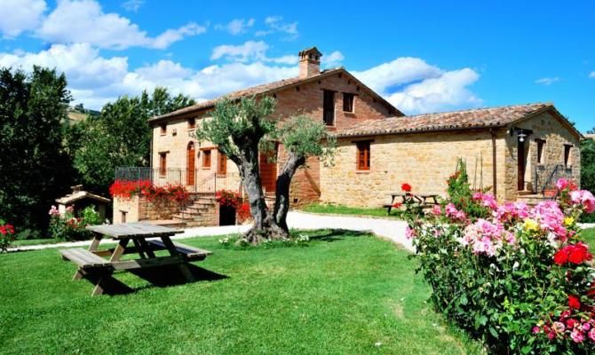 agriturismo Marche, Gualdo