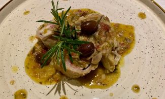 Lombata di coniglio con pancetta e olive al Balseto Laudense