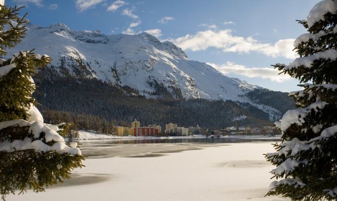 Sulla neve di St Moritz con i bambini