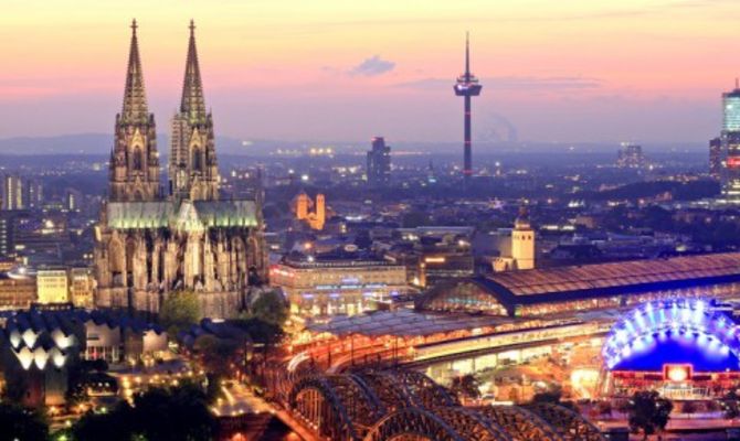 Colonia, panorama al tramonto