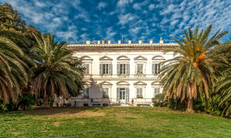 A Villa Croce a Genova l'autunno si tinge di blu