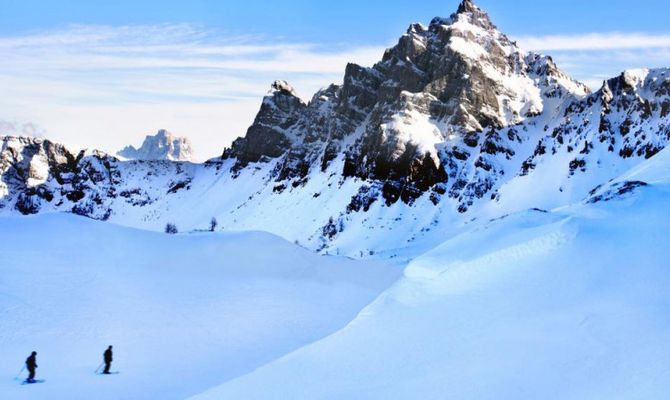 Sciatori sulle Dolomiti