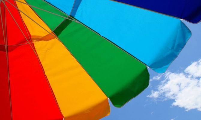 Ombrellone sulla spiaggia