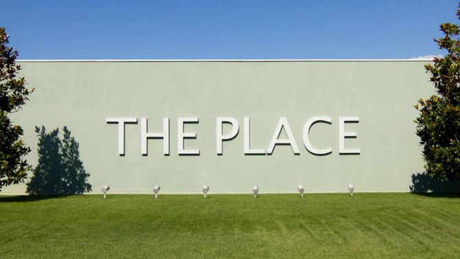 The Place Luxury Outlet