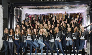 Shopping di Natale a Londra con gli angeli di Victoria's Secret  