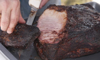 carne affumicata su barbecue texas