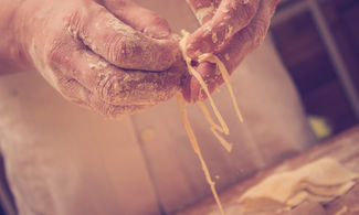 Battolli, la  pasta matta  dell'entroterra genovese