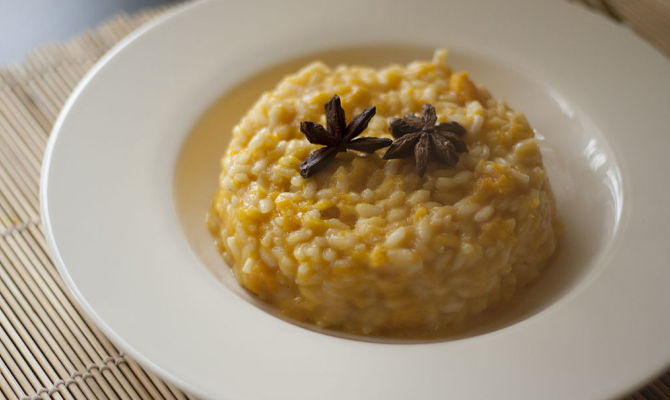 risotto zucca piatto stuoia riso anice stellato