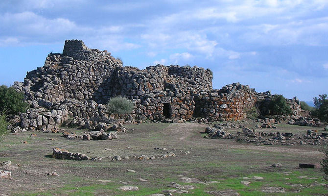 Nuraghe Arrubiu