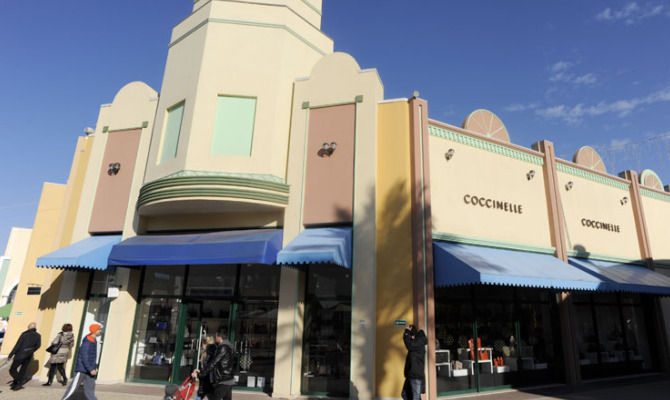 Coccinelle sales valmontone outlet