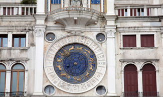 Venezia: i misteriosi dettagli della Torre dell'Orologio