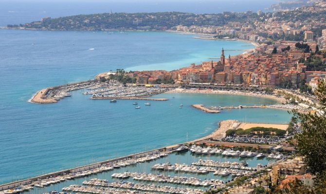 Panorama del porto di Sanremo