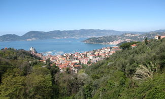 Villa Marigola, i giardini che si affacciano sul mare di Lerici