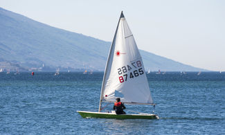 A scuola di vela sul Lago di Garda