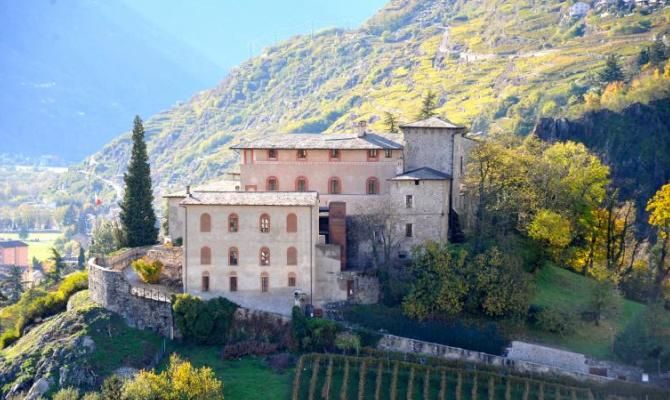 castello provincia di Sondrio - Lombardia<br>