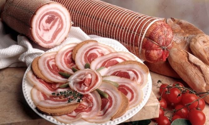 salume tipico piacenza<br>