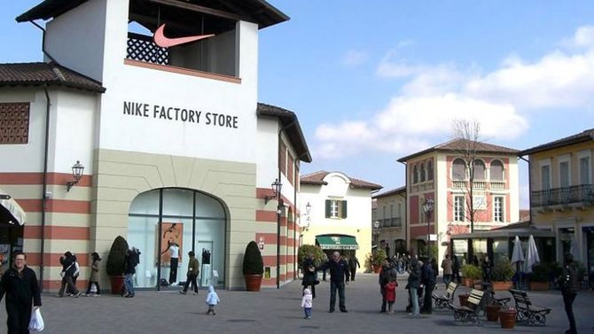 nike store serravalle outlet