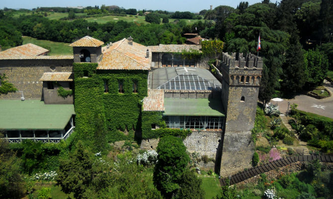 castello di torcrescenza roma giardini