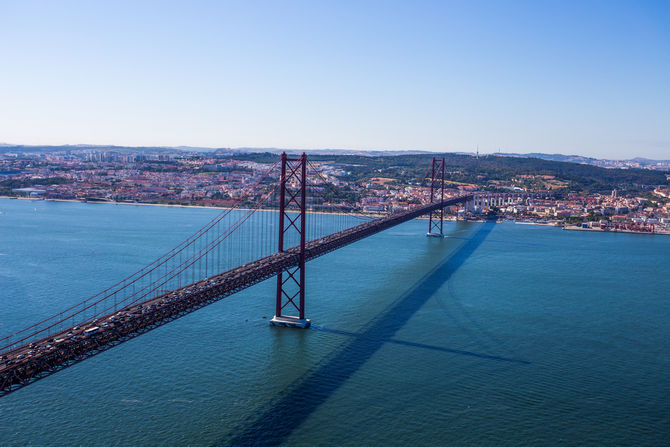 Ponte 25 de Abril
