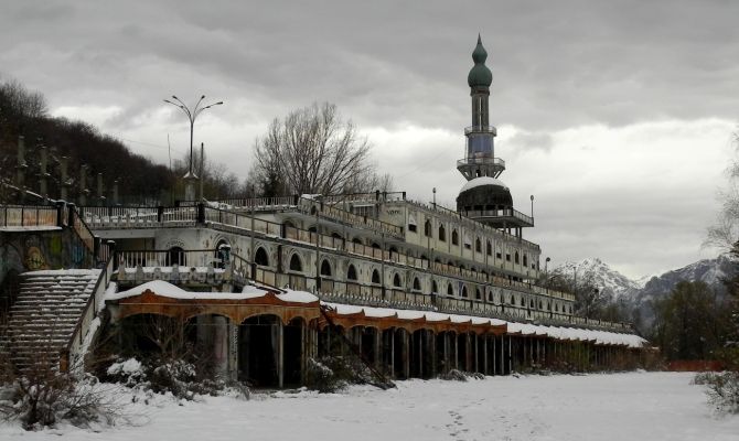 Consonno, Lecco, città fantasma