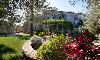 Sicilia, la tenuta che guarda all'isola di Malta