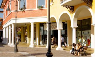 Fashion district Mantova outlet