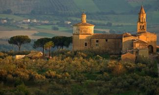 Abruzzo: tra gli ulivi cari a D'Annunzio