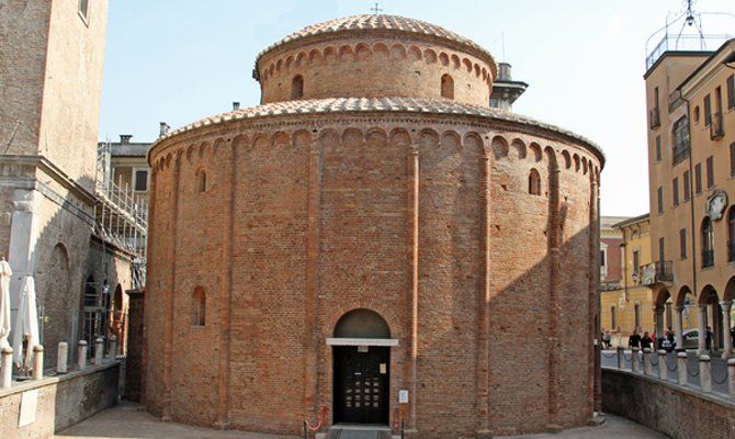 La Rotonda di San Lorenzo a Mantova