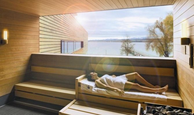 Parco termale Bodensee-Therme - donna in sauna