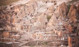 Video: in Iran un luogo surreale dove si vive ancora nelle grotte