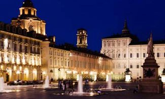 Torino, turisti in taxi
