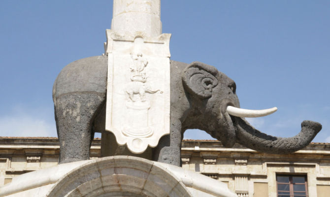 Fontana dell'Elefante, Catania